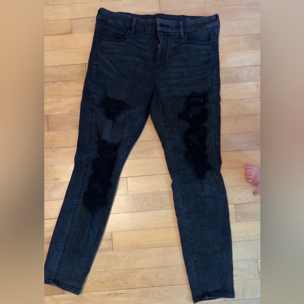 AE Distressed Black Women's Jeans